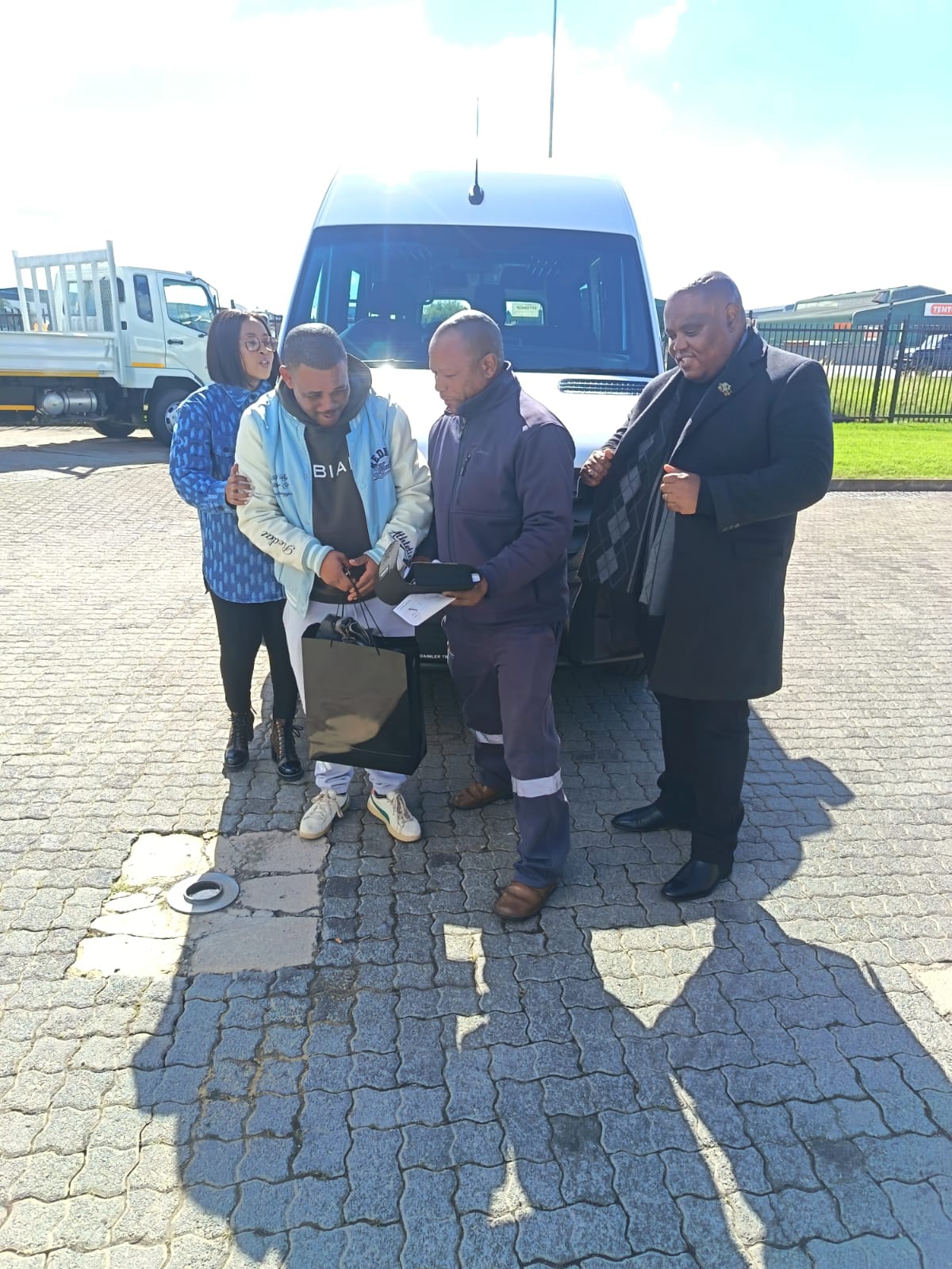 Bantu Bus Delivery 222 (8)